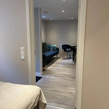 Free Parking Is Located On A Semi Basement Floor, With A Warm Floor Apartmán Ålesund